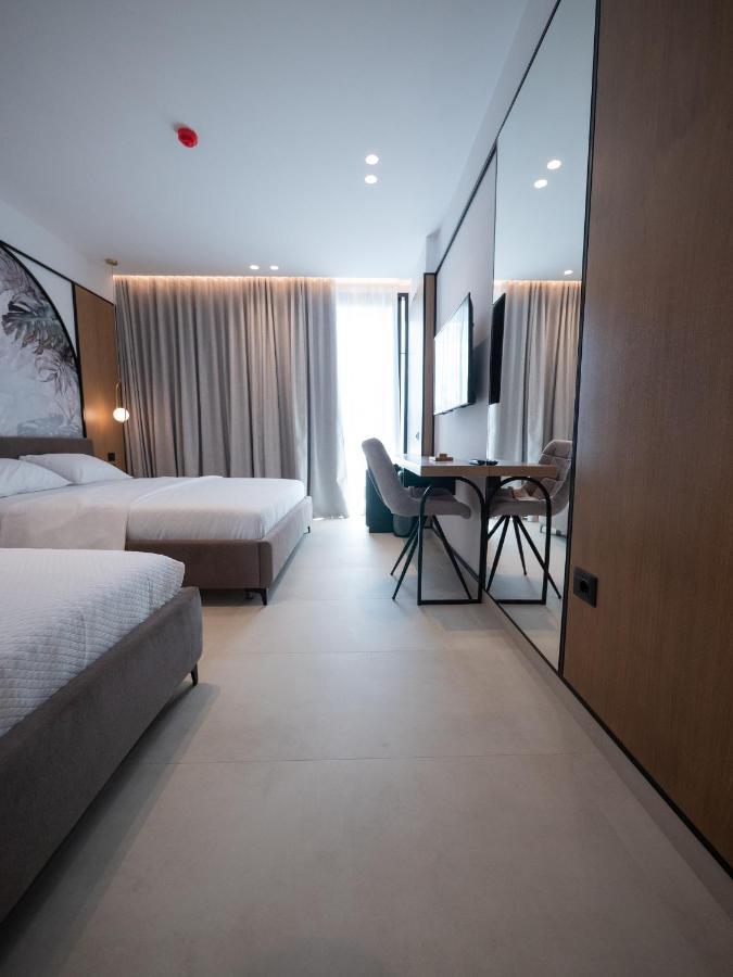 Colosseum Hotel คซามิล ภายนอก รูปภาพ