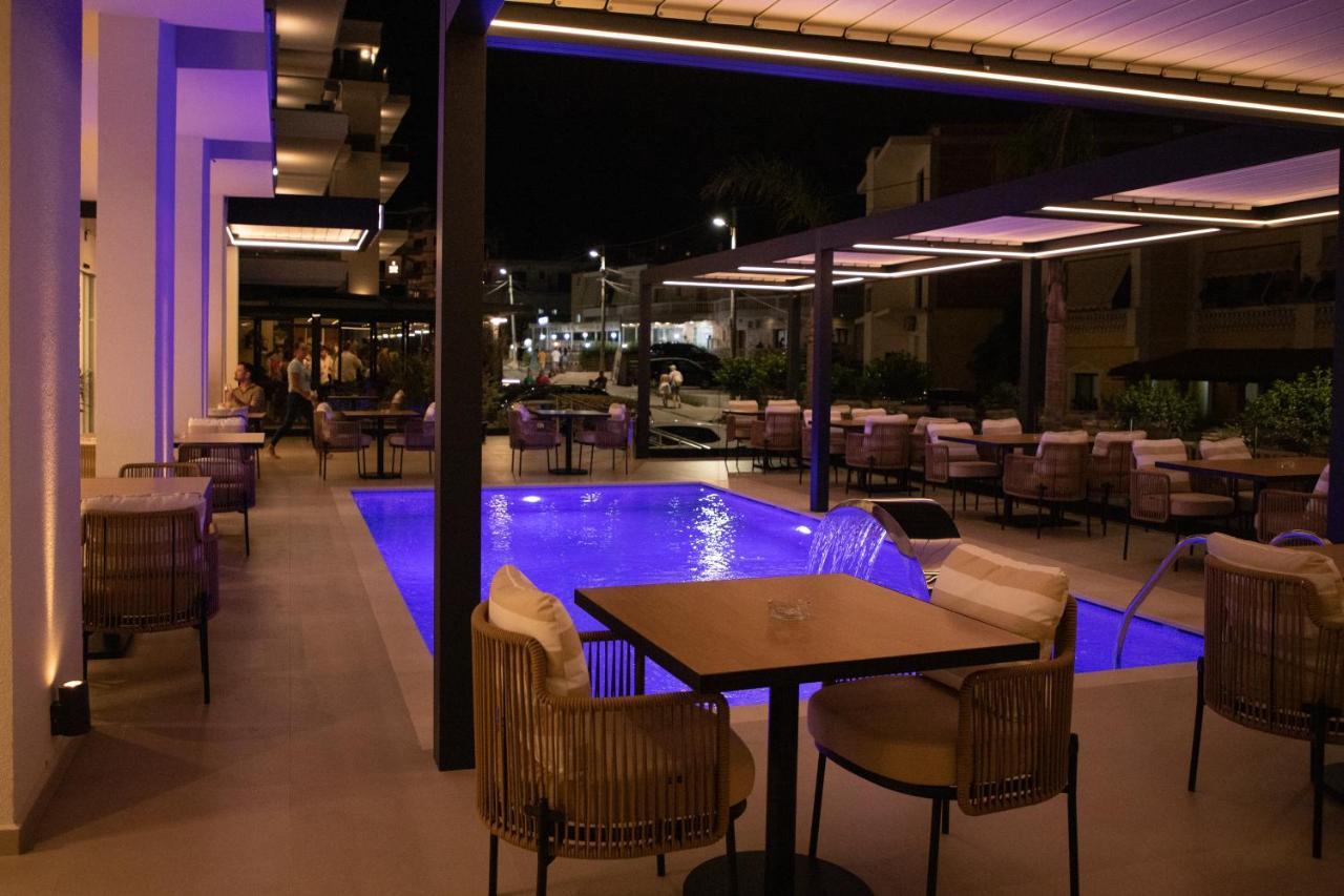 Colosseum Hotel คซามิล ภายนอก รูปภาพ