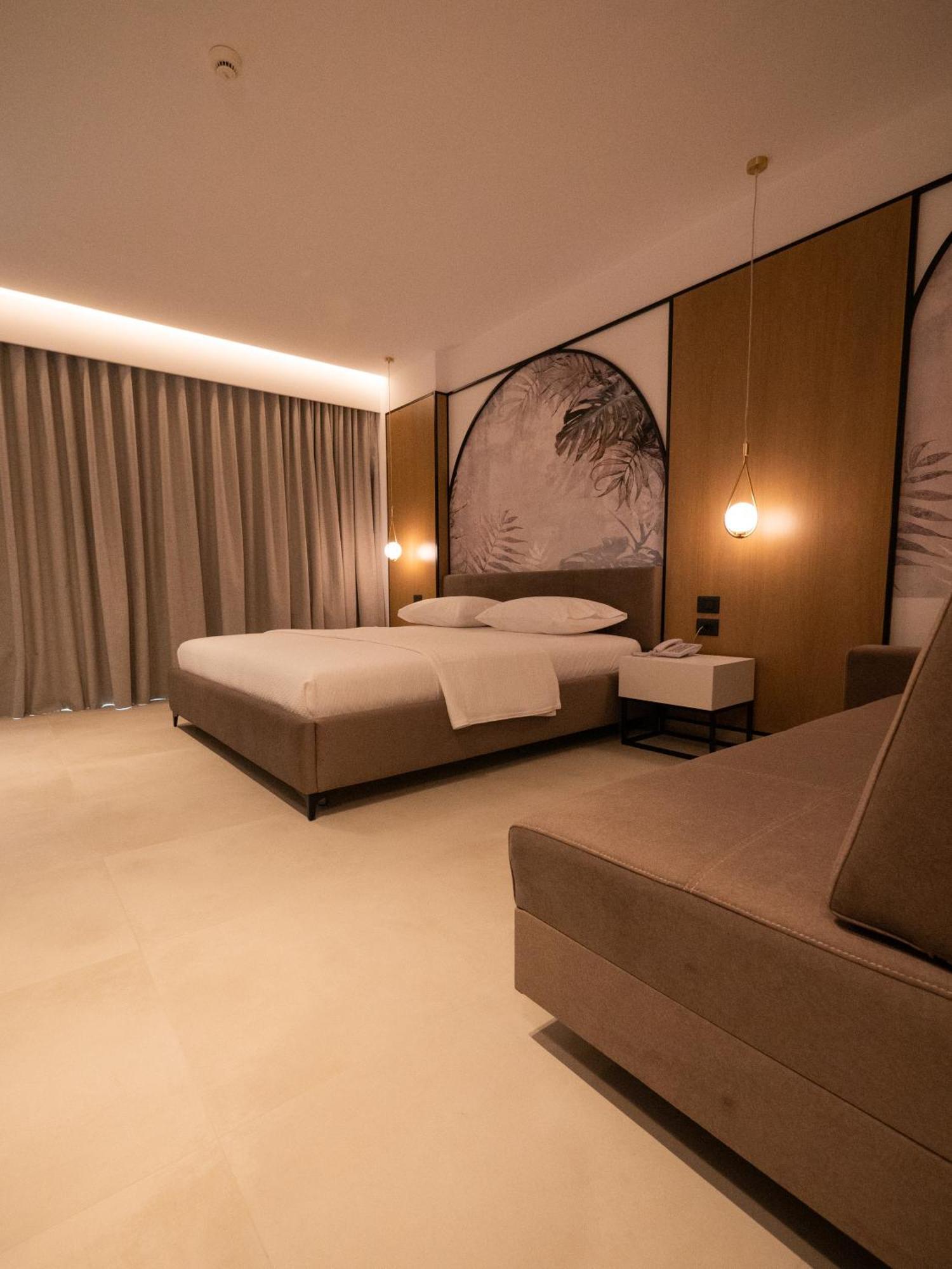 Colosseum Hotel คซามิล ภายนอก รูปภาพ